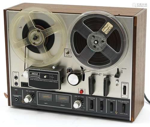 Vintage Akai 4000DS reel to reel tape player, 40.5cm wide