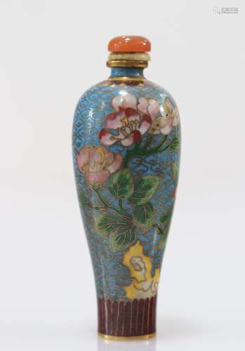 Tabatière cloisonnée à décor de fleurs époque QingPoids: 68 ...