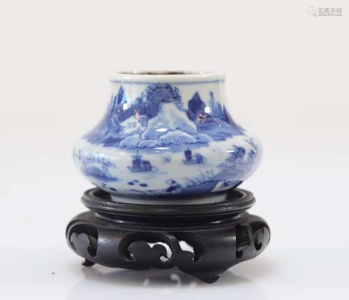Rare pot à encre en porcelaine blanc bleu à décor de paysage...