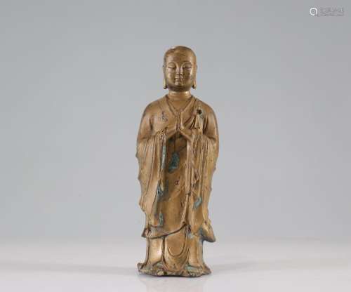 Bouddha en bronze polychrome. Epoque MingPoids: 2.77 kgRégio...