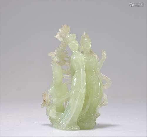 Groupe de jeunes femmes en jade vert d'époque QingPoids: 780...