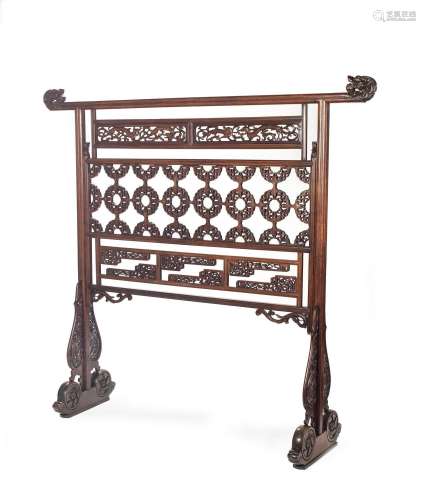 A VERY RARE HUANGHUALI CLOTHES RACK, YIJIA Mid Qing Dynasty