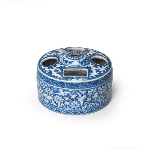 A BLUE AND WHITE CIRCULAR BRUSH AND INK STAND Chang ming fu ...