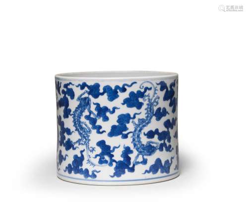 A RARE BLUE AND WHITE 'MYTHICAL BEASTS' BRUSHPOT, BI...