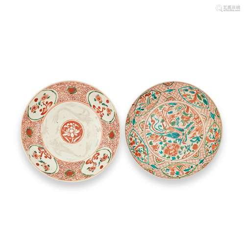 TWO SWATOW POLYCHROME DISHES 16th/17th century