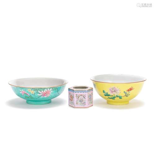 TWO FAMILLE ROSE BOWLS AND A SMALL HEXAGONAL VASE Qianlong a...