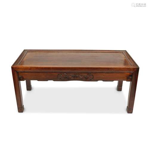 A HUANGHUALI LOW TABLE Early 20th century