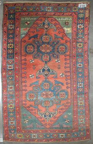 Grand tapis Shirvan (?) ancien au décor animalier sur fond v...