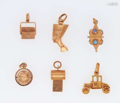 six 18k yellow gold pendants