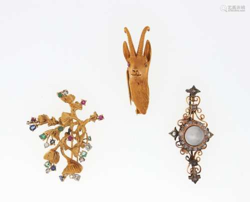 three 18k yellow gold and gem-set brooches