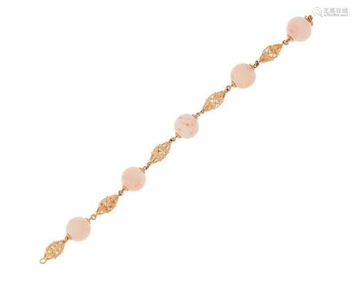 18k yellow gold and Pink coral bracelet