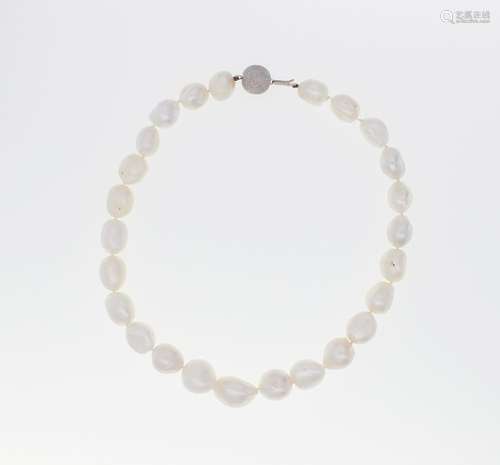 cultured pearl necklace