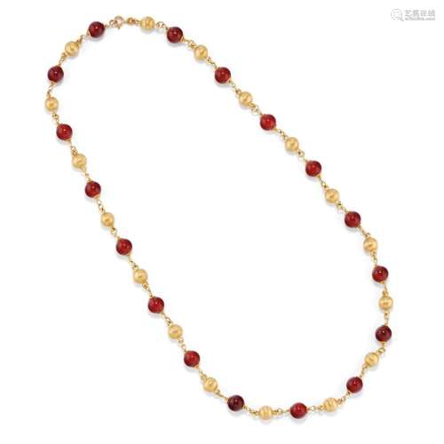 18k yellow gold and carnelian necklace