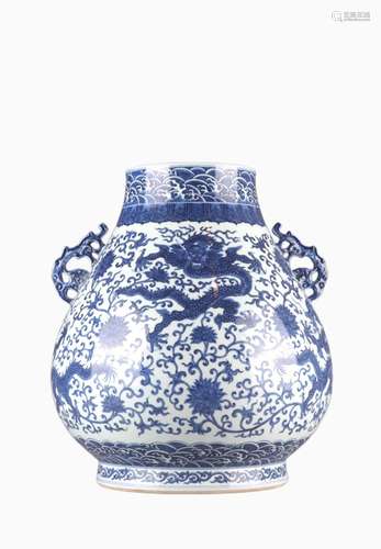 Blue and white twined lotus and dragon pattern double-eared ...