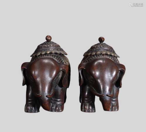 pair of bronze "Taiping Youxiang" aromatherapy orn...