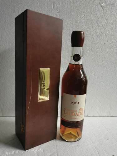 1 demi-litre BAS-ARMAGNAC Laubade 1961 cb