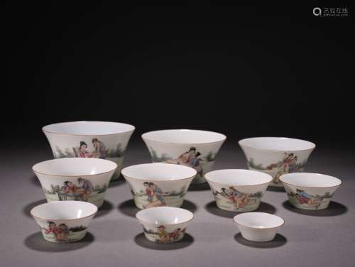 A Set of Famille Rose Spring Palace Painting Bowls