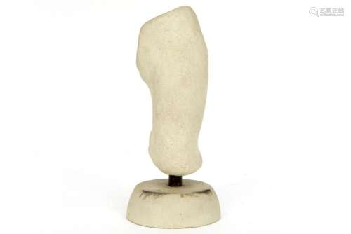 POETOU EMILE (1885 - 1975) kleine sculptuur in gips : "...