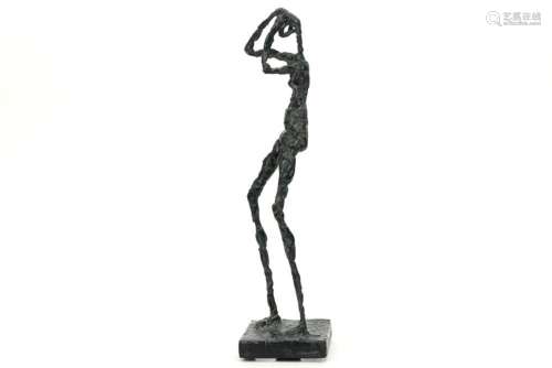 DE LOOSE JOZ (1925 - 2011) sculptuur in hars : "Man&quo...