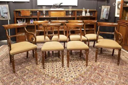 Antieke Engelse set (8) van zes stoelen en twee armstoelen i...