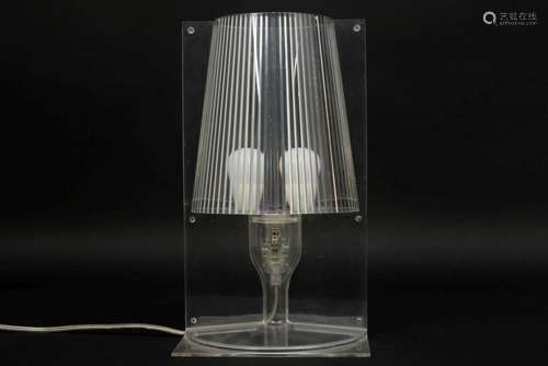 LAVIANI FERRUCCI (° 1960) - KARTELL design lamp met model &q...