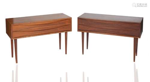 A PAIR OF MID-CENTURY ROSEWOOD SIDE TABLES, DESIGNED BY ARNE...