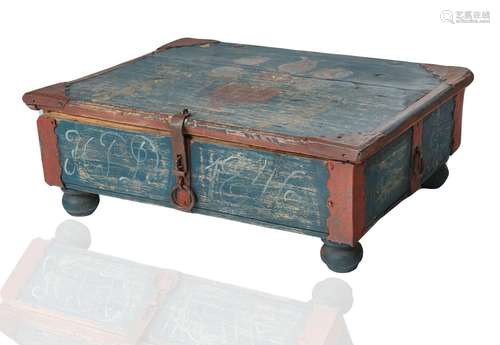 AN AMERICAN FOLK PAINTED WOODEN CHEST, LIKELY PENNSYLVANIA G...