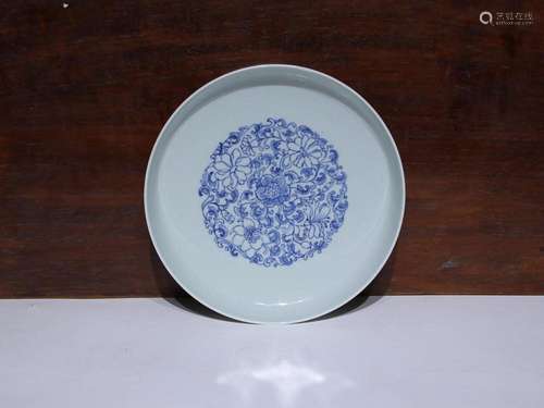 CHINESE BLUE-AND-WHITE CHARGER DEPICTING 'FLORAL'