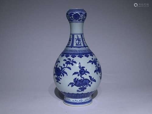 CHINESE BLUE-AND-WHITE VASE DEPICTING 'FLORAL'