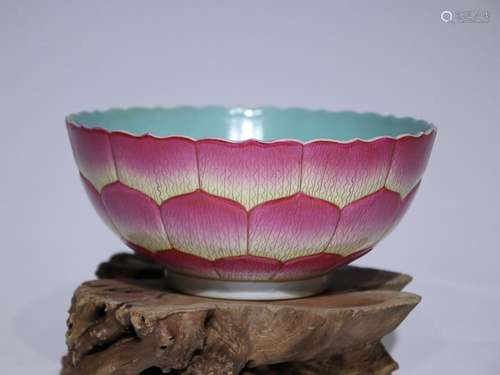 CHINESE FAMILLE-ROSE BOWL DEPICTING 'LOTUS','QIN...