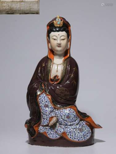 CHINESE GILDED ON DOUCAI FIGURE OF GUANYIN, 'CENG LONGSH...