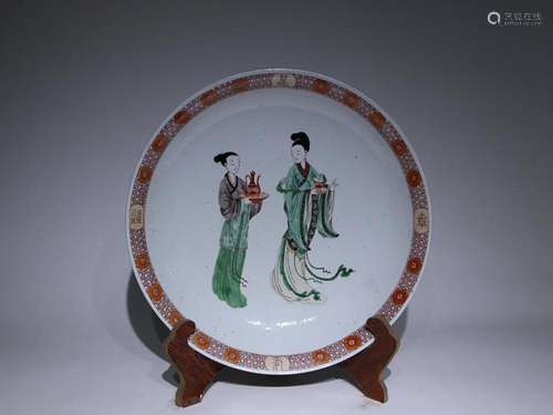 CHINESE FAMILLE-VERTE CHARGER DEPICTING 'FIGURE STORY...