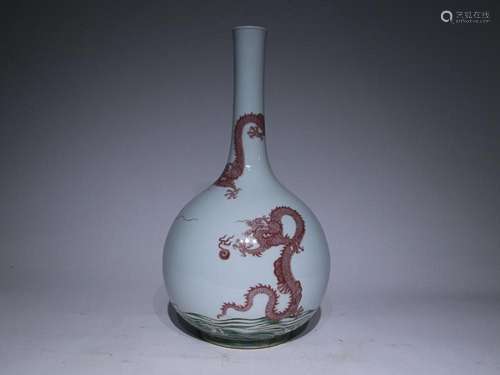 CHINESE UNDERGLAZE-RED FAMILLE-VERTE PEAR-FORM VASE DEPICTIN...