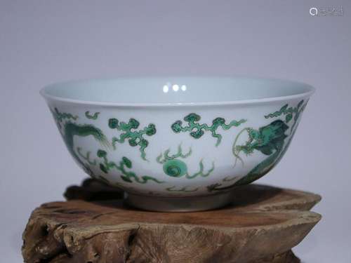 CHINESE GREEN ENAMELED BOWL DEPICTING 'DRAGON', '...