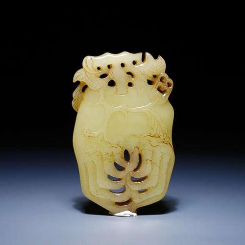 CHINESE HETIAN YELLOW JADE FINGERED CITRON