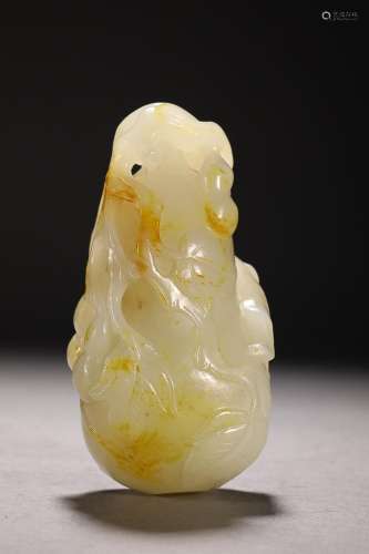 CHINESE HETIAN JADE BAT AND DOUBLE-GOURD