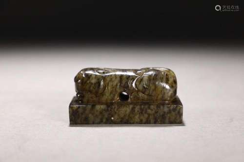 CHINESE HETIAN JADE SEAL WITH 'TIGER' KNOB