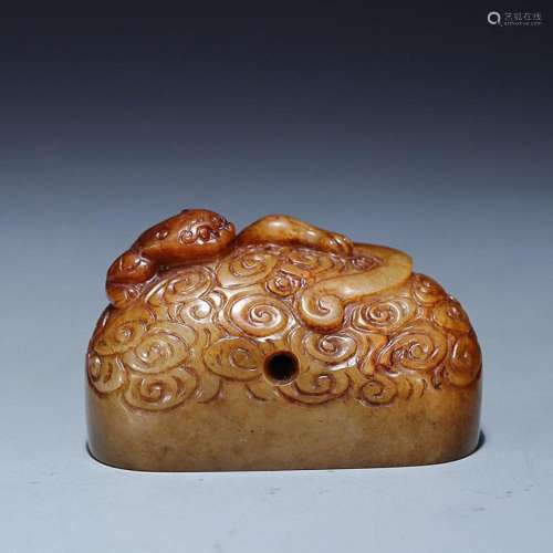 CHINESE HETIAN JADE SEAL WITH CARVED 'CHI-DRAGON'
