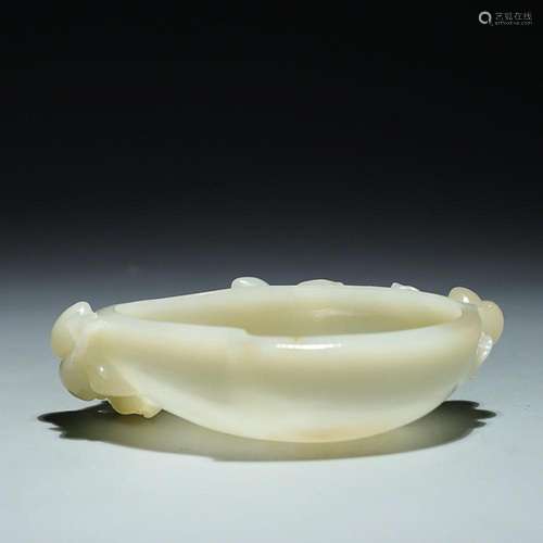 CHINESE HETIAN JADE PEACH-FORM WATER JAR