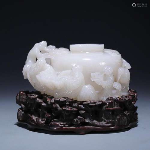 CHINESE HETIAN JADE WATER JAR WITH CARVED 'FIGURE STORY&...