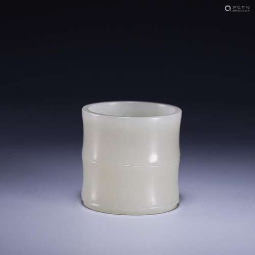 CHINESE HETIAN JADE CUP WITH CARVED 'BAMBOO'