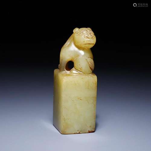 CHINESE HETIAN YELLOW JADE SEAL WITH 'AUSPICIOUS BEAST&#...