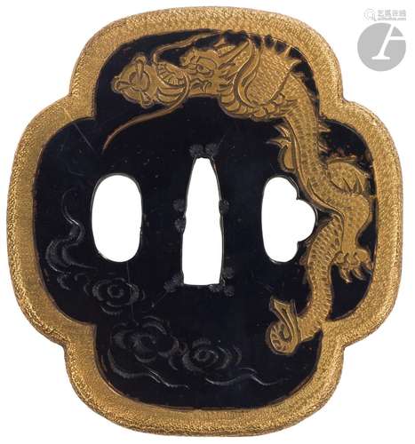 Tsuba en shakudo, Japon, milieu de l’époque EdoDe forme mokk...