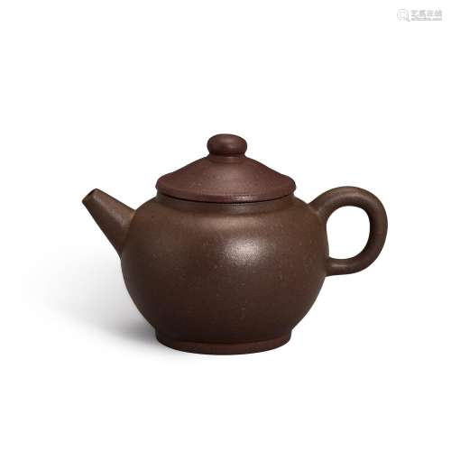 A Yixing purple clay teapot for the Japanese market 宜興巨輪...