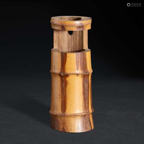 A bamboo vase 竹筒花器 《祥雲》款