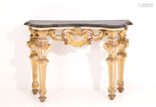 Console in lacquered wood