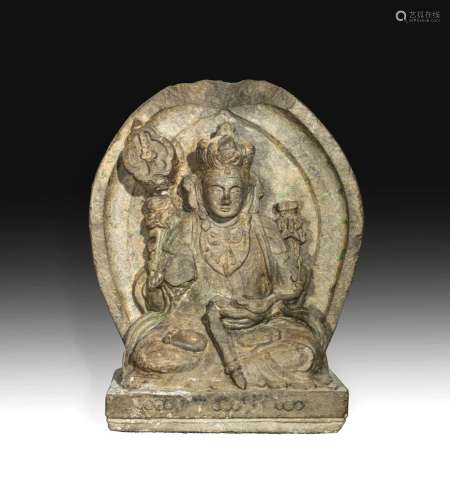 Stèle Bouddhique illustrant Chenresi Lokeshvara assis en méd...