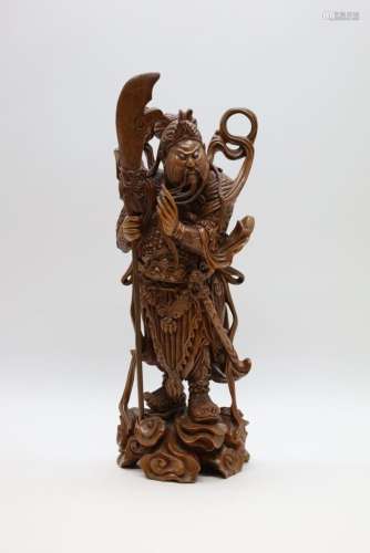 Houtsculptuur van Chinese krijger met zwaard en lans - Hoogt...