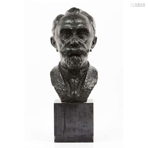 Mihail Chemiakin (n. 1943) Mihail Chemiakin (n. 1943)A bust ...