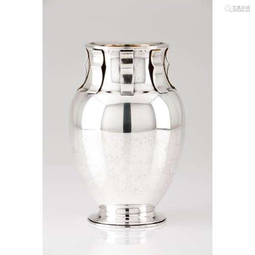 An Art Deco vase